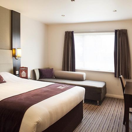 Premier Inn Southwark Borough High St Londyn Zewnętrze zdjęcie