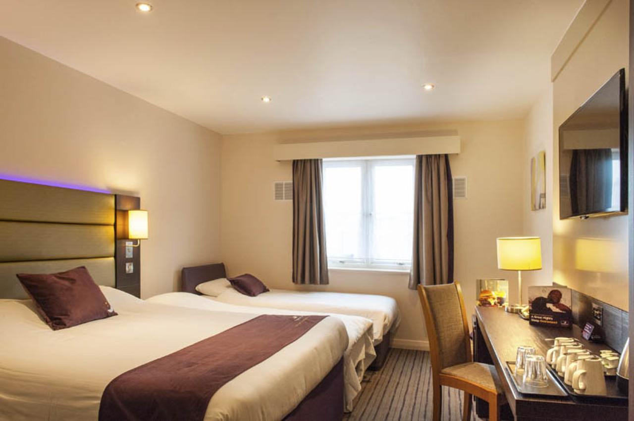 Premier Inn Southwark Borough High St Londyn Zewnętrze zdjęcie